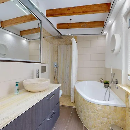 Strandnahe Fewo, Rosa In Daire *