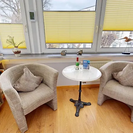 Daire Strandnahe Fewo, Rosa In