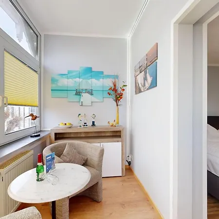 Daire Strandnahe Fewo, Rosa In Binz