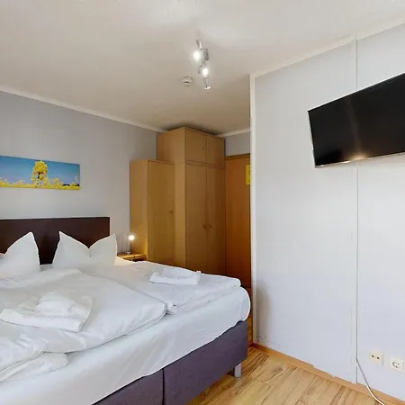 Strandnahe Fewo, Rosa In * Binz