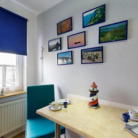 Daire Strandnahe Fewo, Rosa In Binz