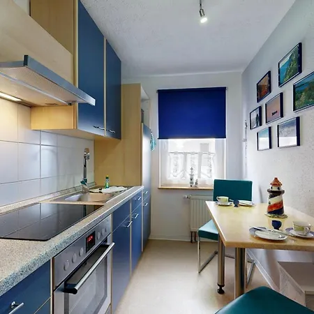 Strandnahe Fewo, Rosa In